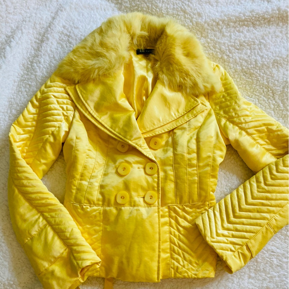 Bebe Vibrant Yellow Rabbit Fur Collar Satin Jacket